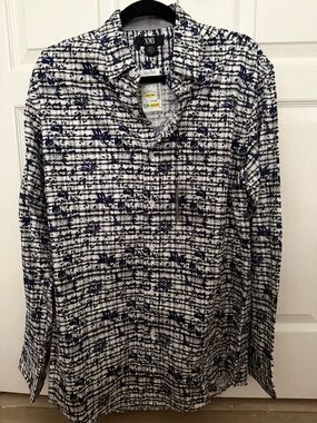 XMI Men's Navy and White Patterned Button-Down Shirt